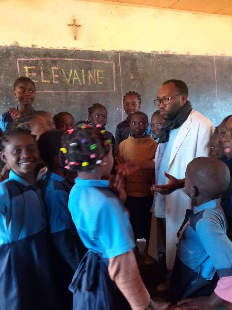 L'Histoire d'Elevaine : Comment Un Ingénieur Camerounais a Révolutionné les Soins Anti-Âge